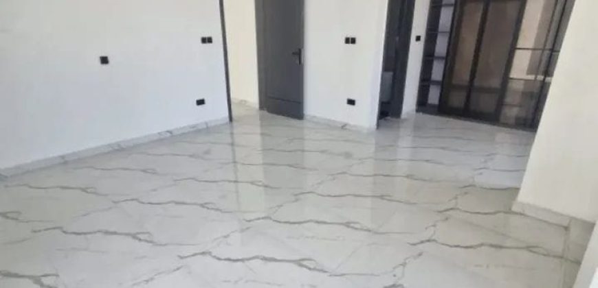 5 bed fully detach smart home duplex with pool