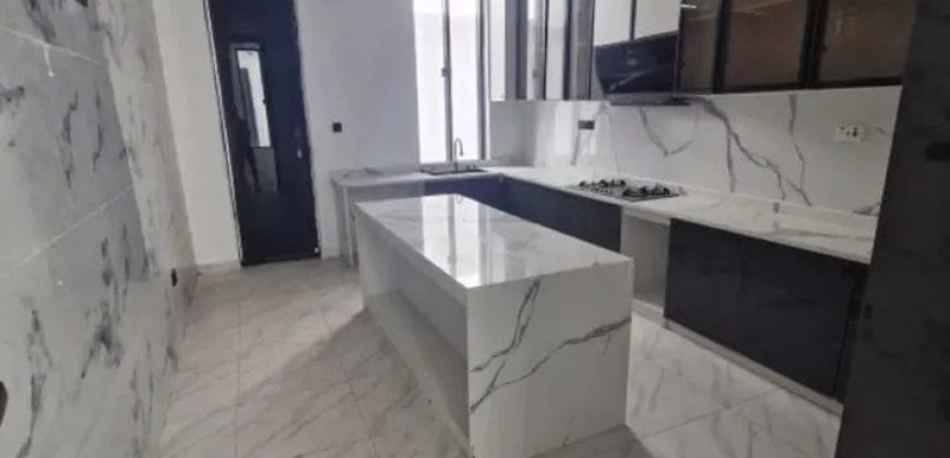 5 bed fully detach smart home duplex with pool