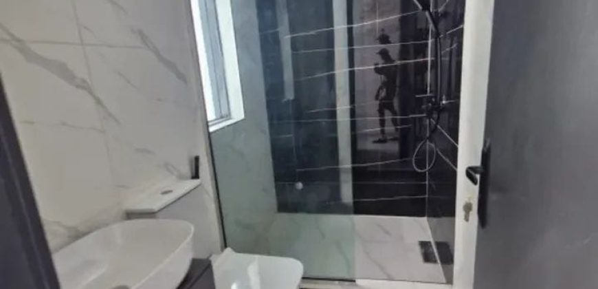 5 bed fully detach smart home duplex with pool