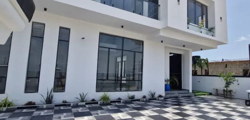 5 bed detached duplex ajah