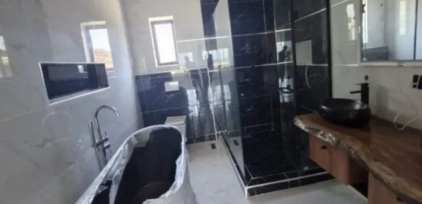 5 bed detached duplex ajah