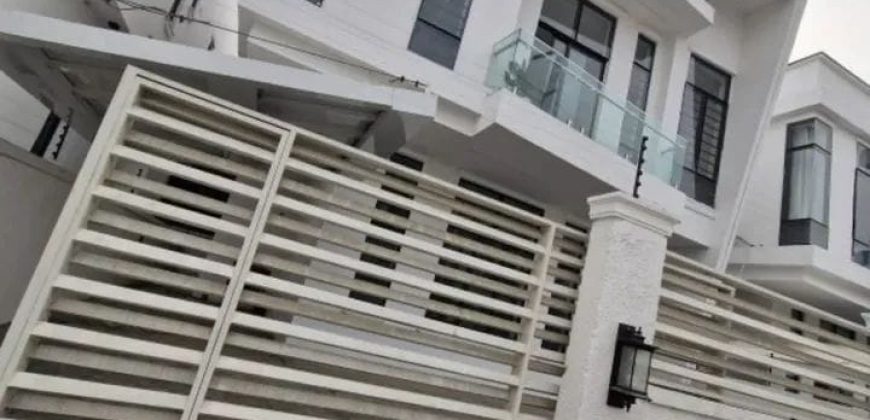 spacious 4 bed terrace duplex