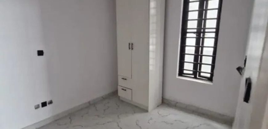 spacious 4 bed terrace duplex