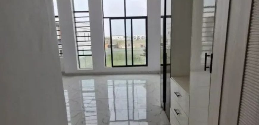spacious 4 bed terrace duplex
