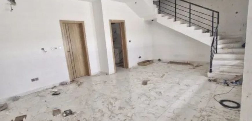 5 bed semi detach for sale $1.7m dollars